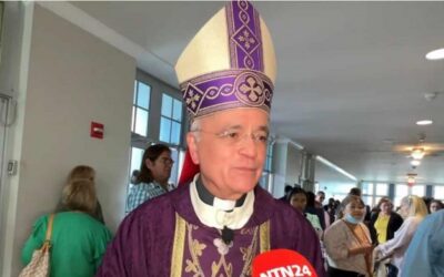 Obispo exiliado señala que Nicaragua se ha vuelto una gran cárcel